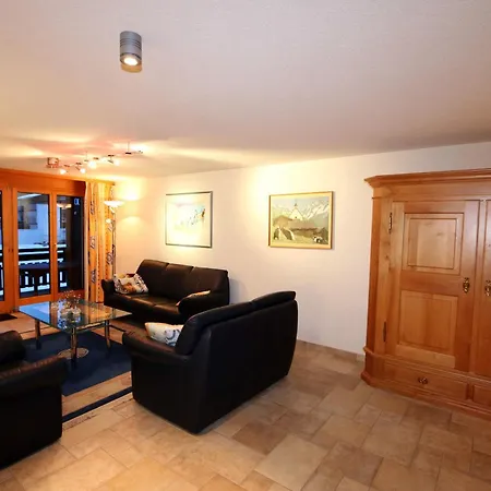 Grosses Moos 22 - Spacious 2-bedroom Flat With Appartement